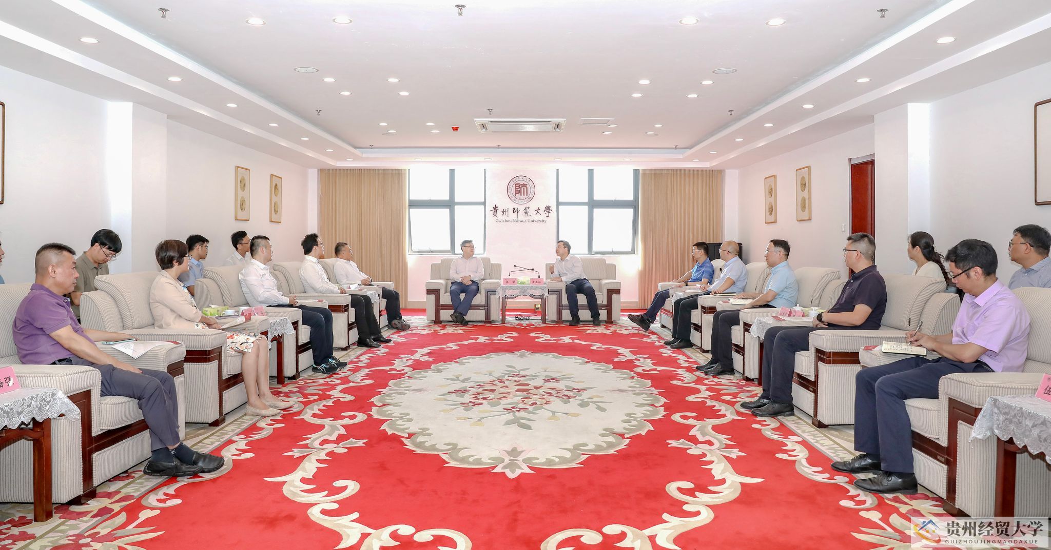 厦门大学党委书记、中国科学院院士张荣一行来校交流